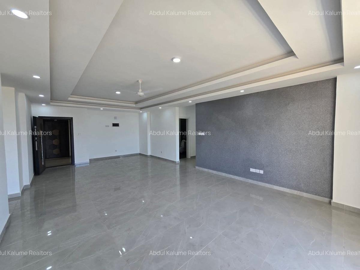 Serviced 3 Bed Apartment with En Suite at Nyali - 12