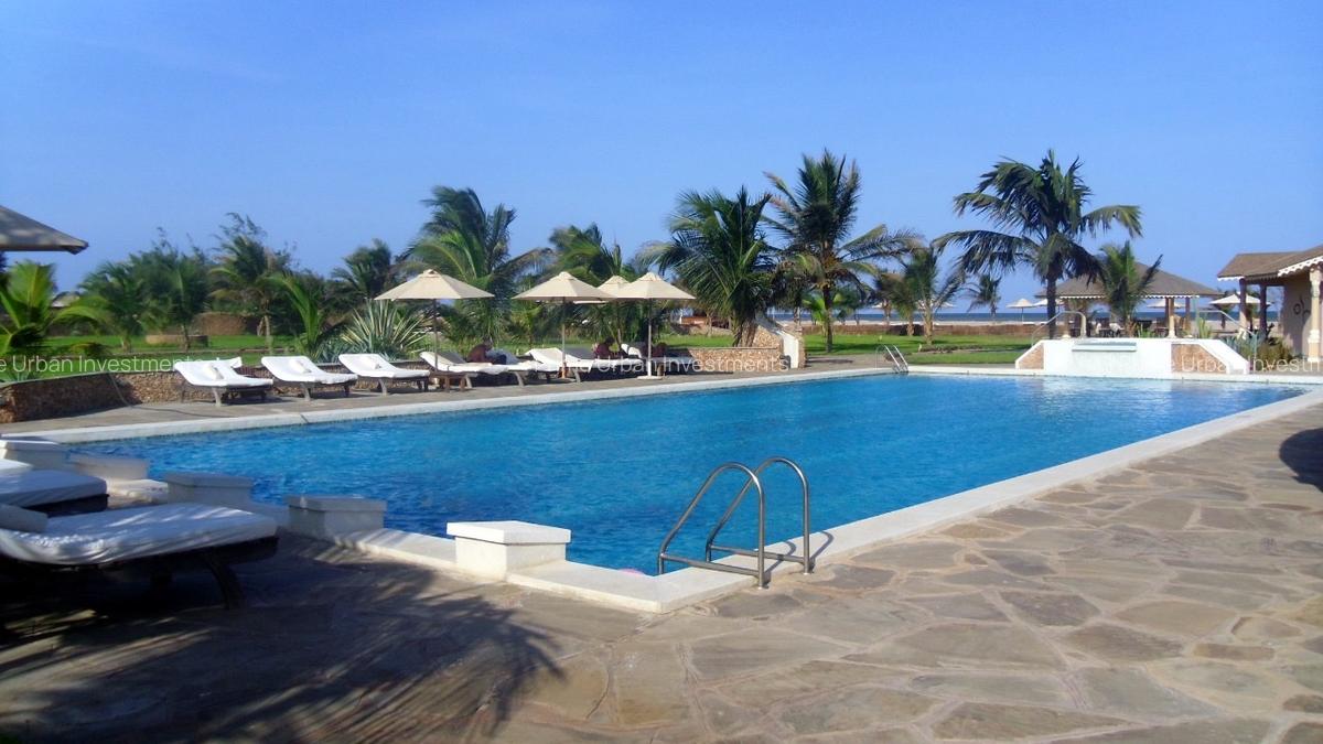 2 Bed Villa with En Suite at Tembo Court - 6