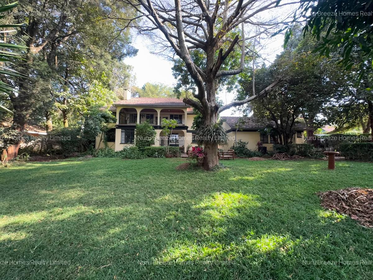 4 Bed House with En Suite in Nyari - 1