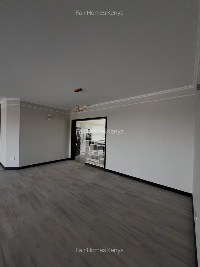 3 Bed Apartment with En Suite at Riverside Drive - 20