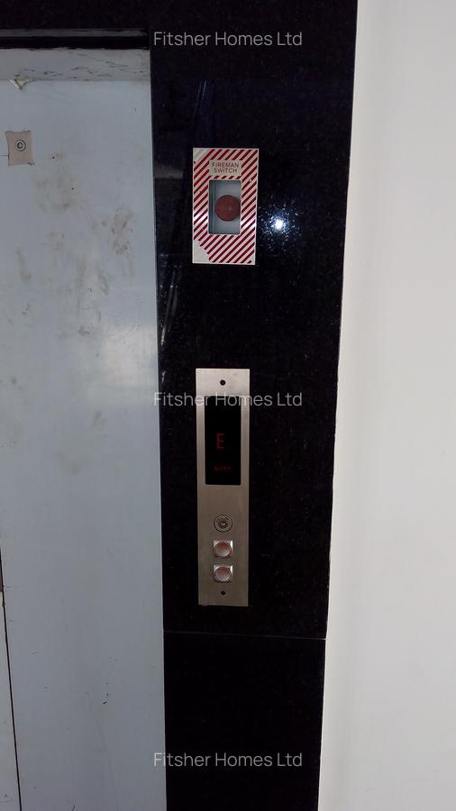 3 Bed Apartment with En Suite in South B - 16