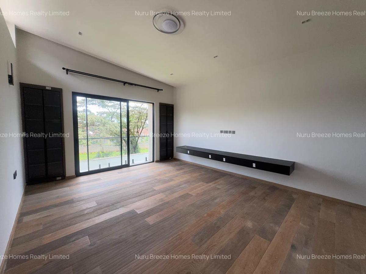 5 Bed Townhouse with En Suite in Runda - 20
