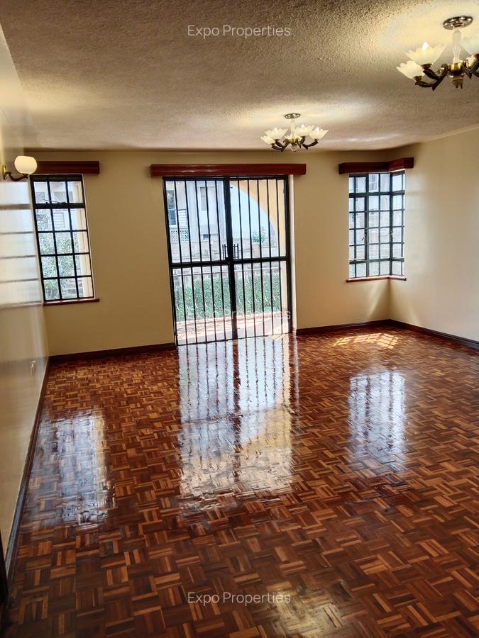 3 Bed Apartment with En Suite at Garden Estate - 3