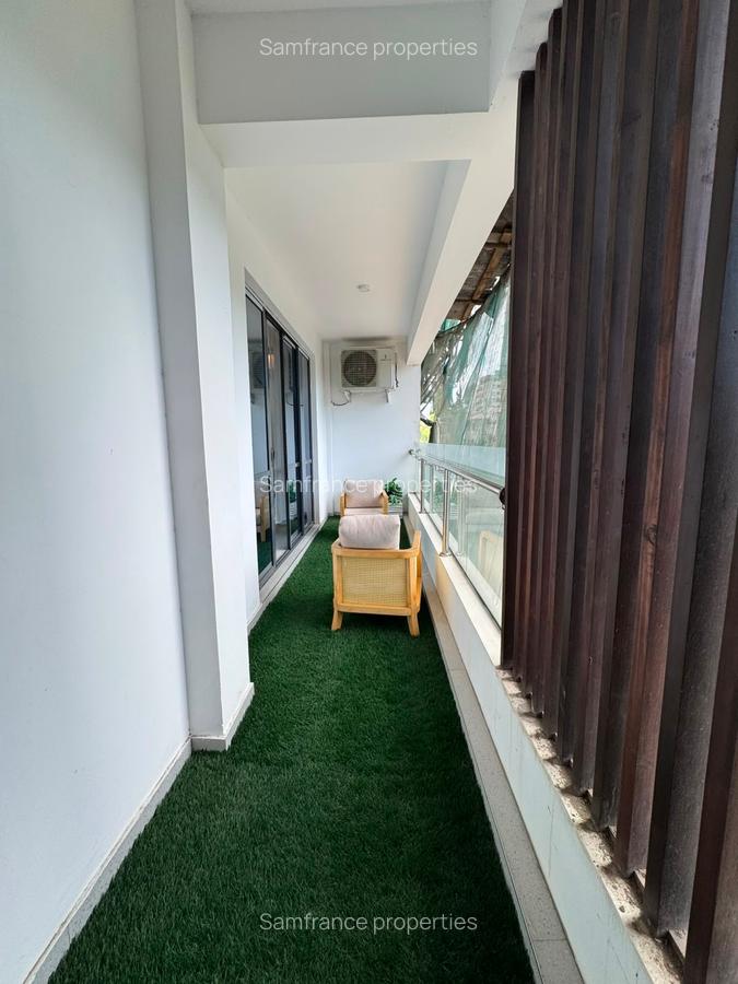 Serviced 3 Bed Apartment with En Suite at Tudor - 5