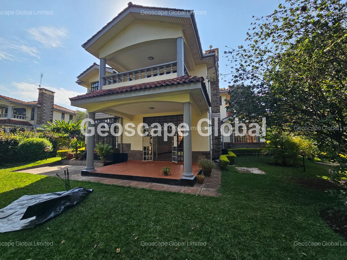 4 Bed House with En Suite in Rosslyn - 17