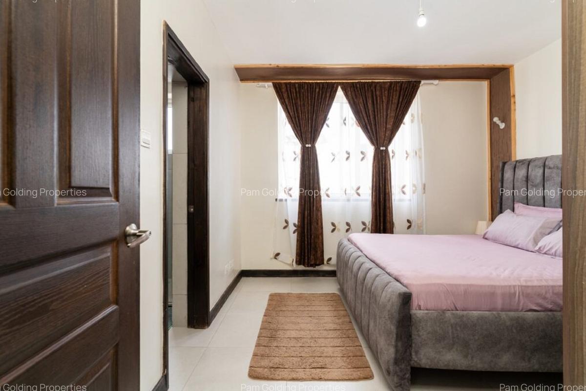 2 Bed Apartment with En Suite at Chady Road - 14