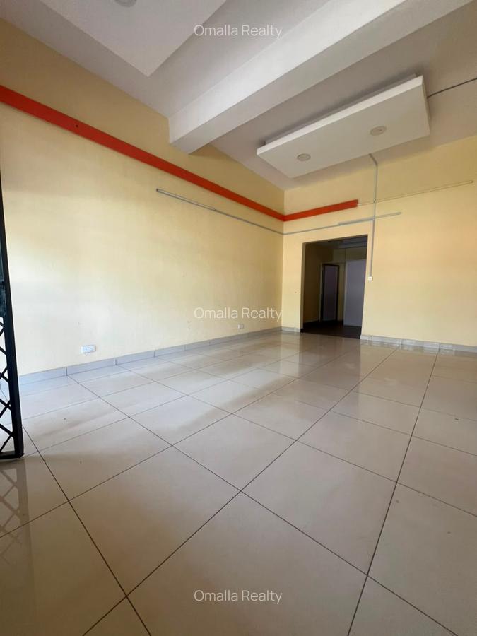 450 ft² Shop with Service Charge Included in Gigiri - 4