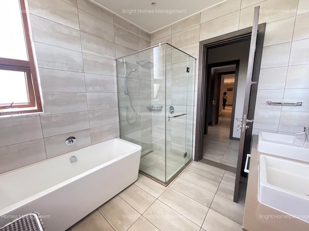 3 Bed Apartment with En Suite in Westlands Area - 8