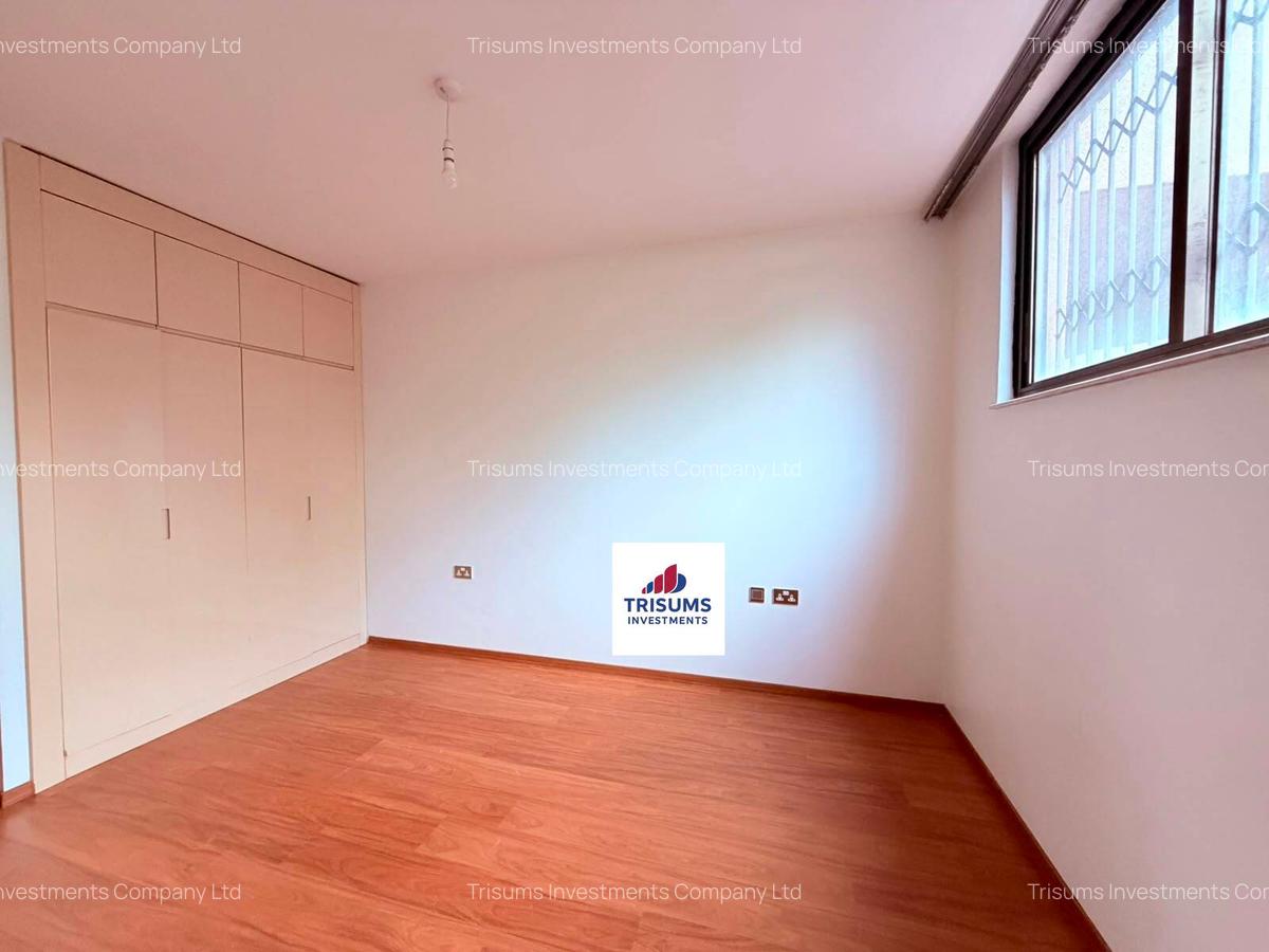 3 Bed Apartment with En Suite at Prp7+494 - 6