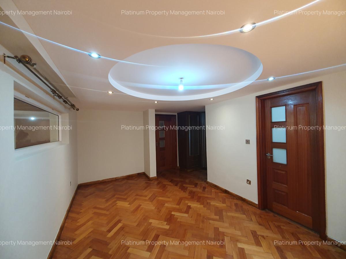 5 Bed House with En Suite at Convent Drive - 17