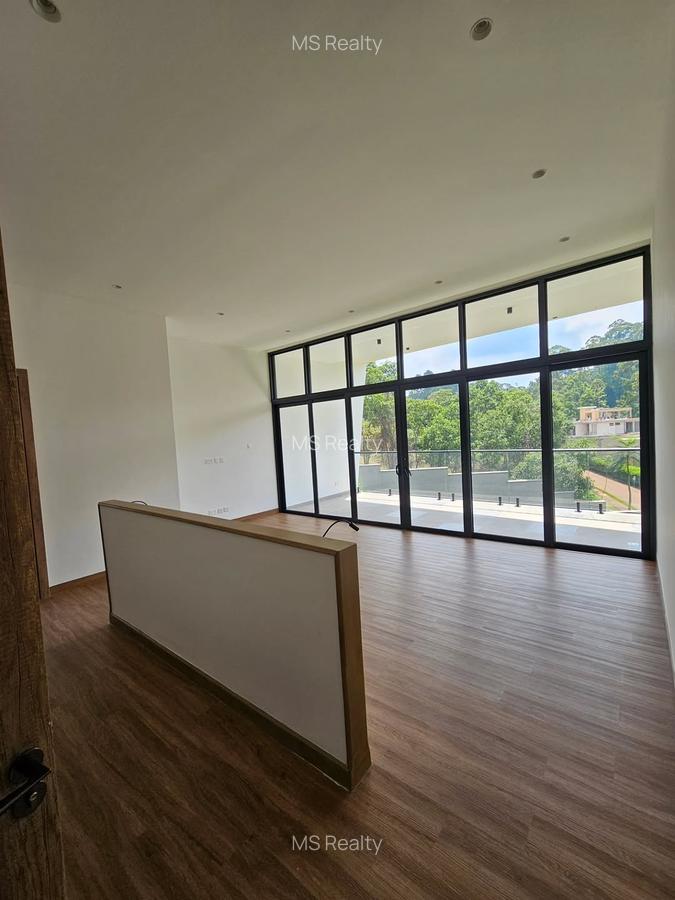 5 Bed House with En Suite in Nyari - 7