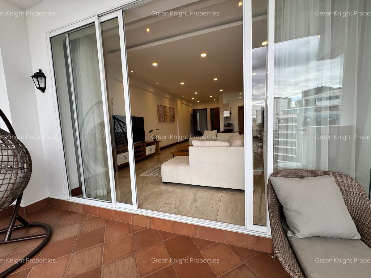 Serviced 2 Bed Apartment with En Suite in Parklands - 2