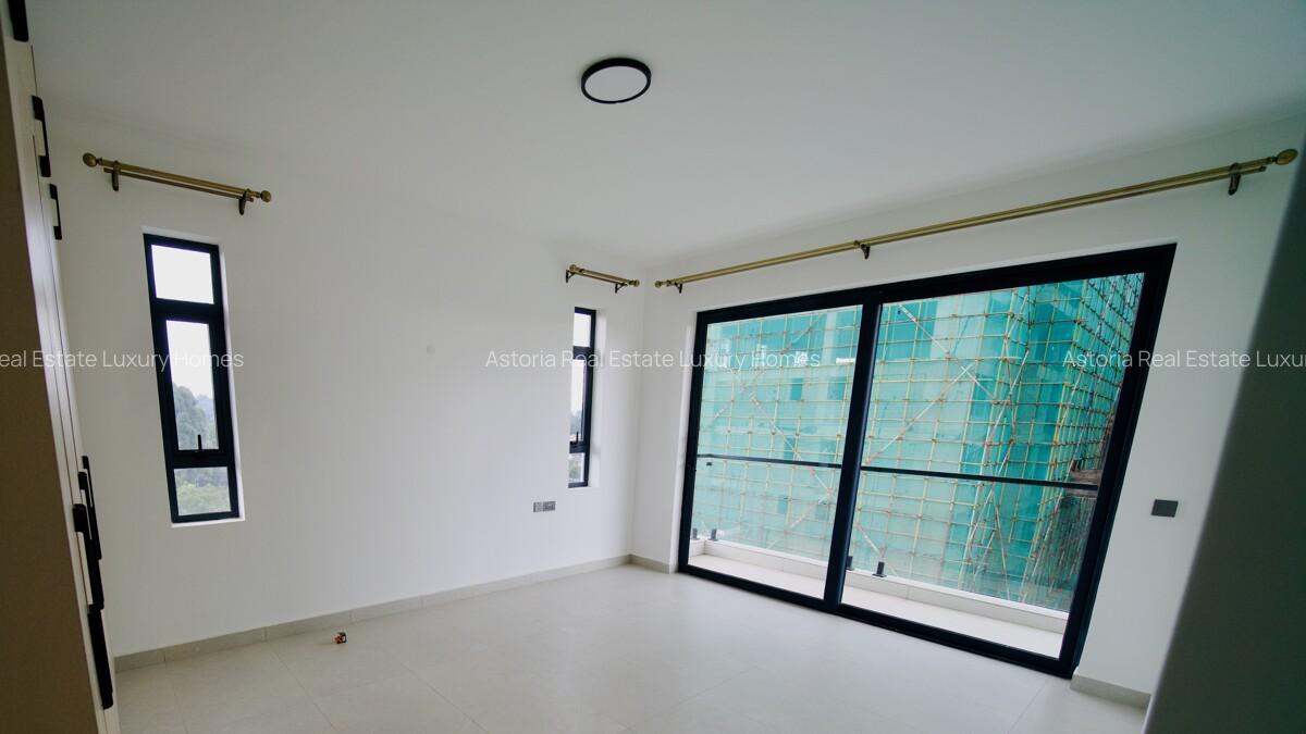3 Bed Apartment with En Suite at 2026-380 3 Bed - 12