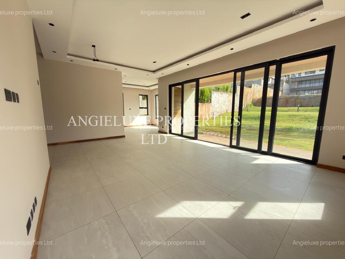 4 Bed Townhouse with En Suite at Loresho - 2