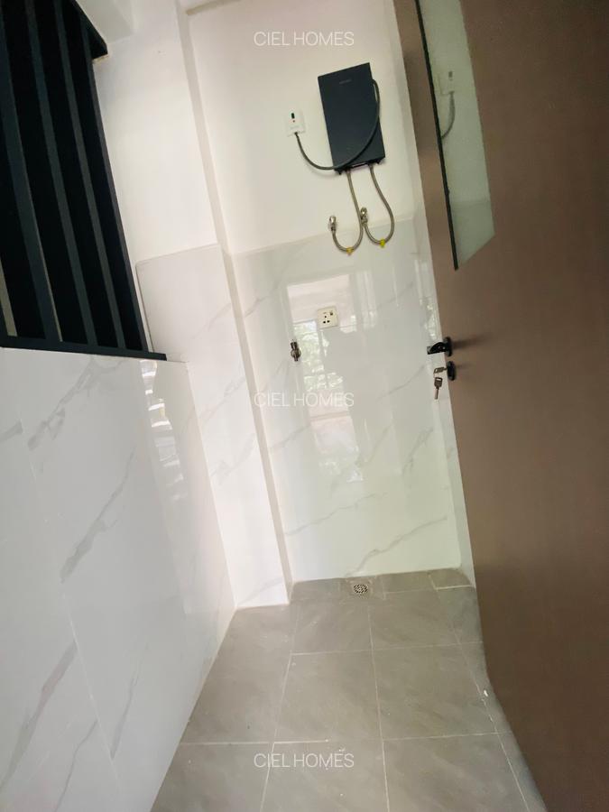 1 Bed Apartment with Swimming Pool at George Padmore - 7