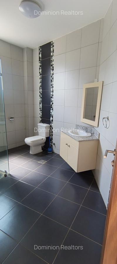 4 Bed Apartment with En Suite in Westlands Area - 14