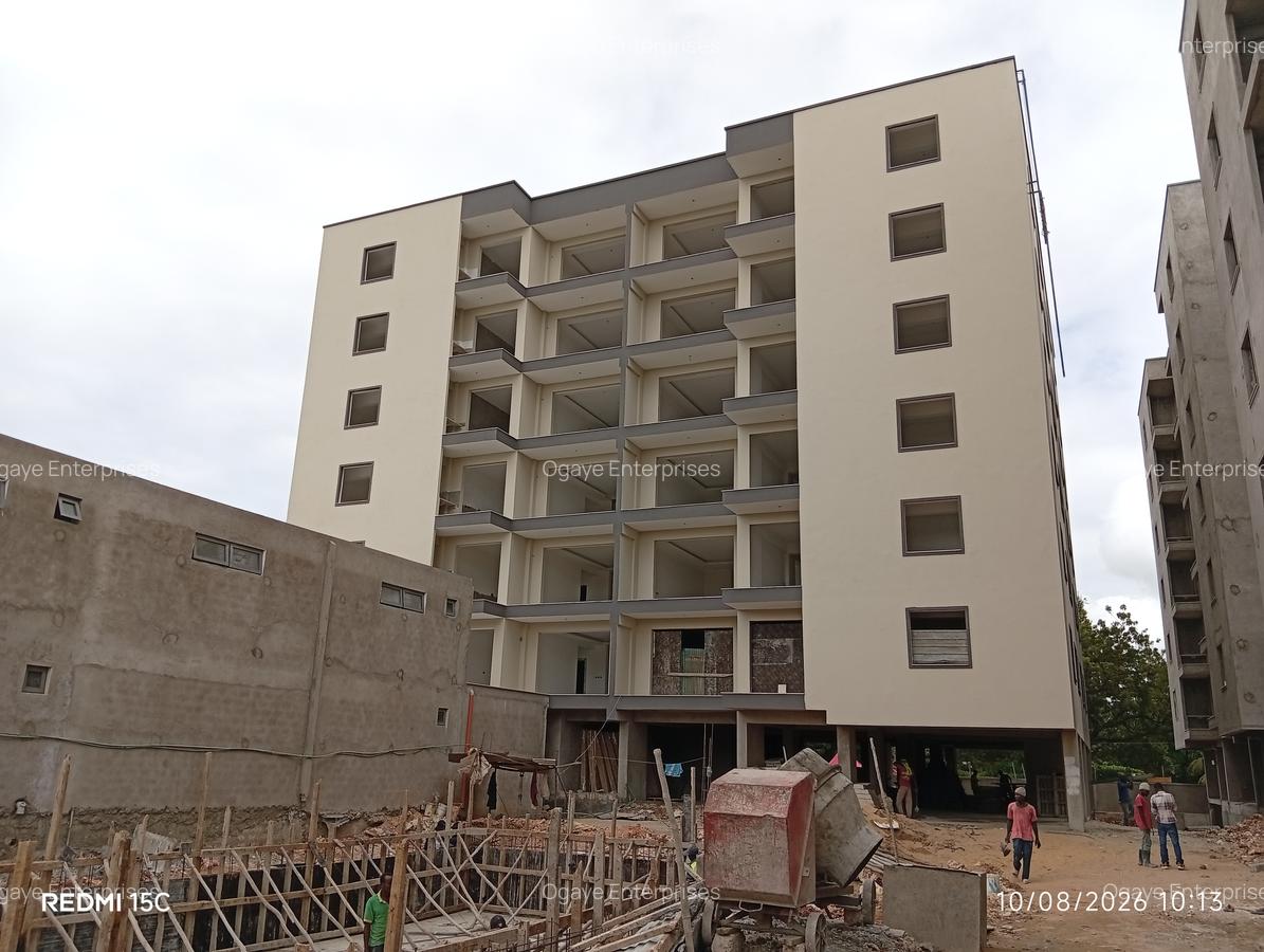 3 Bed Apartment with En Suite at Moyne Drive - 1