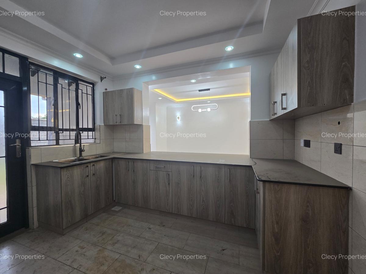 5 Bed House with En Suite at Kamakis - 5