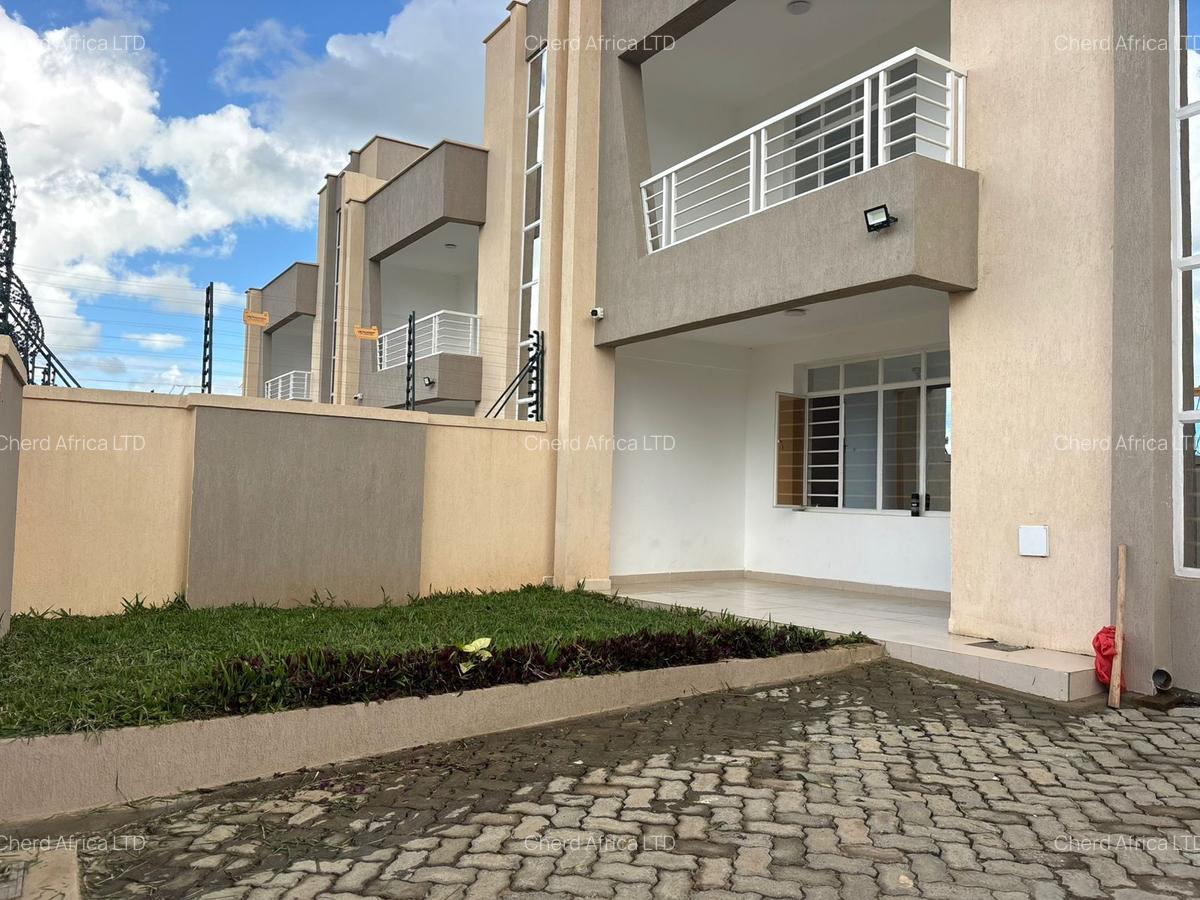 4 Bed House with En Suite in Thika Road - 3