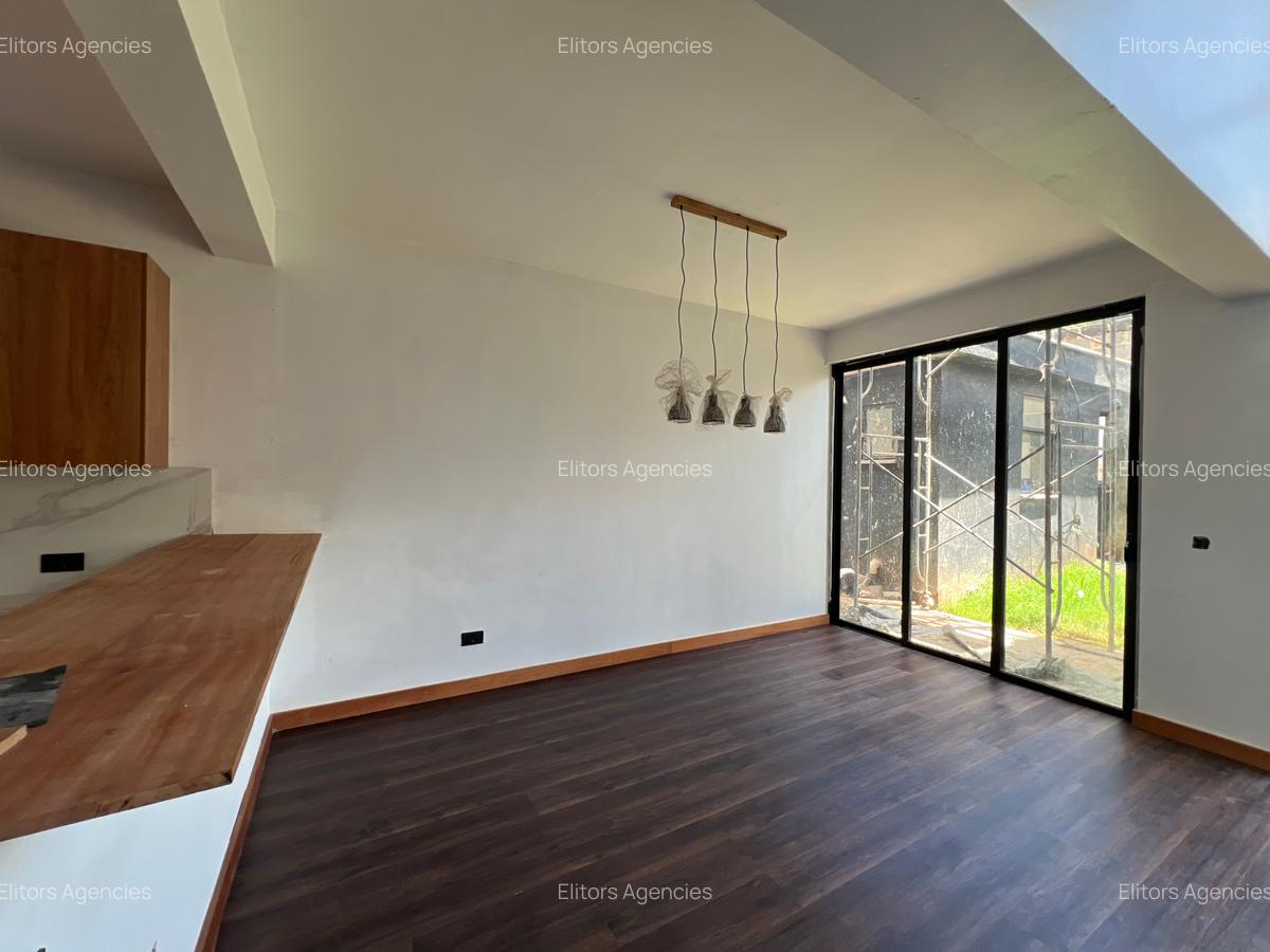 4 Bed Townhouse with En Suite at Kirawa Road - 16