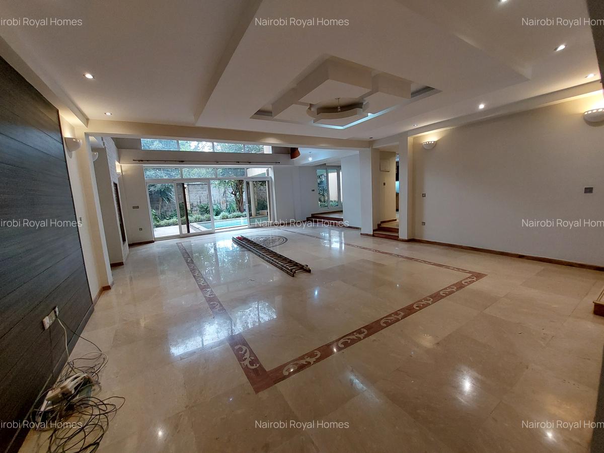 5 Bed Townhouse with En Suite at Lavington Convent Drive - 10