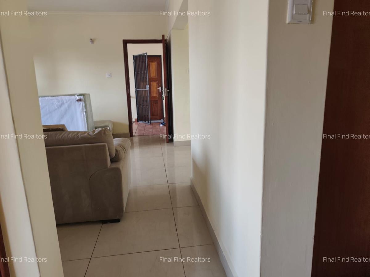 2 Bed Apartment with En Suite in Parklands - 9