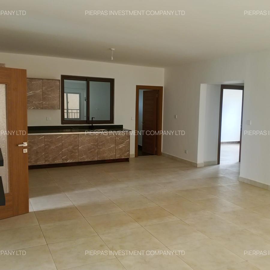 3 Bed Apartment with En Suite in Westlands Area - 10