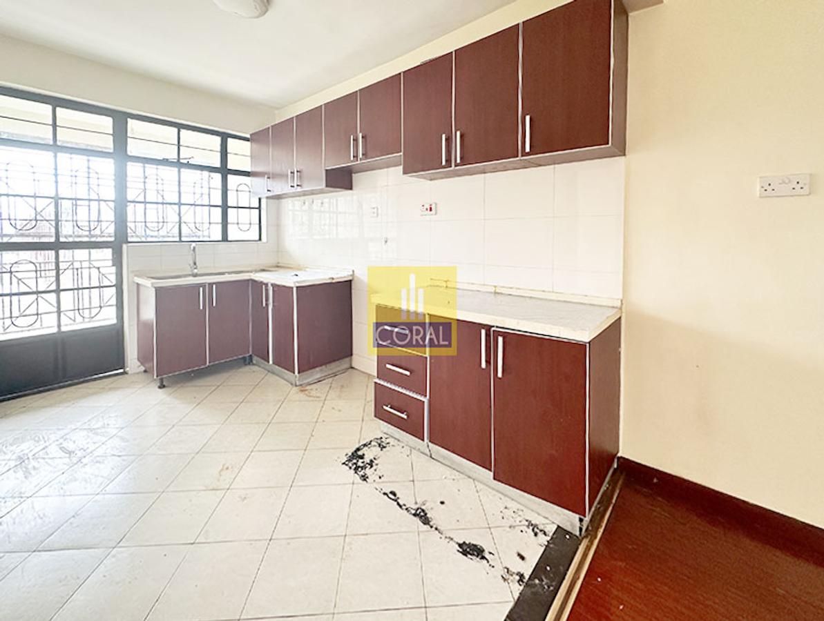 2 Bed Apartment in Kilimani - 3