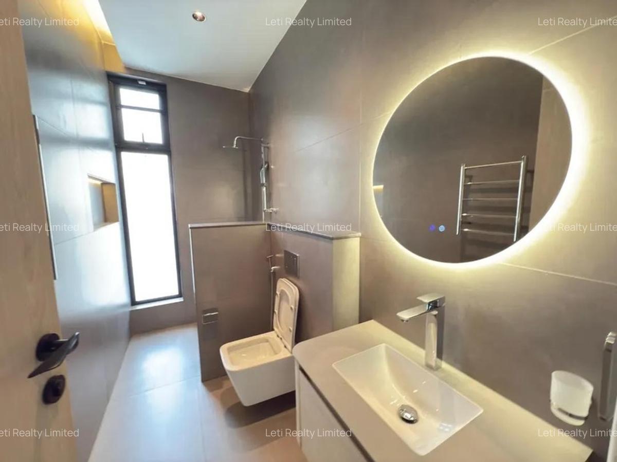 2 Bed Townhouse with En Suite in Lavington - 15