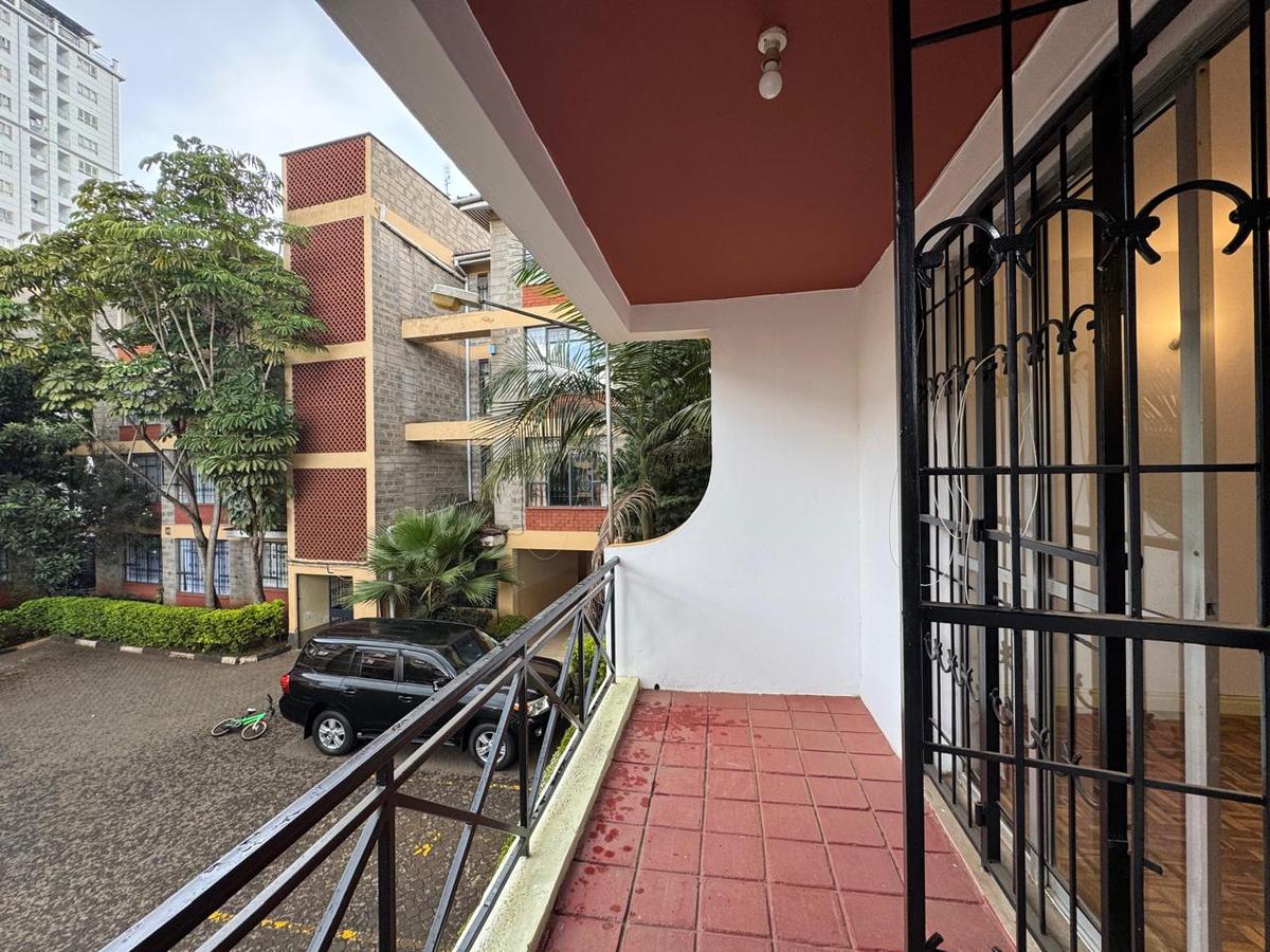 3 Bed Apartment with En Suite in Kilimani - 16