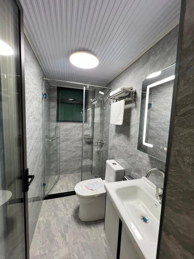 2 Bed Apartment with Swimming Pool in Kilimani - 9