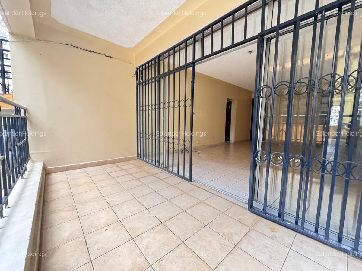 3 Bed Apartment with En Suite in Lavington - 11
