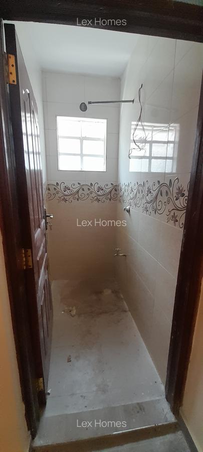 3 Bed House with En Suite at Rimpa - 13