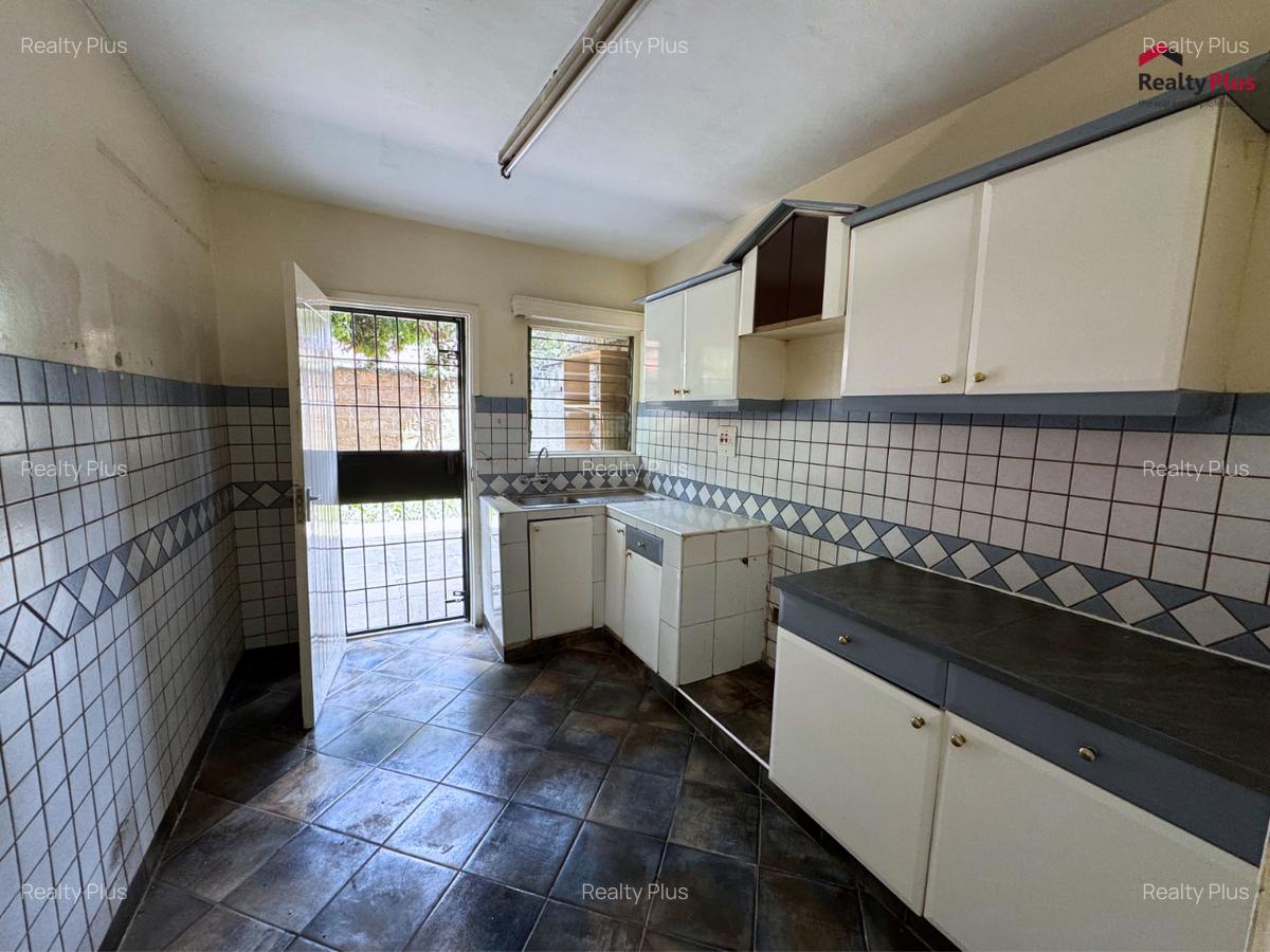 3 Bed Apartment with Borehole at Matumbato - 4
