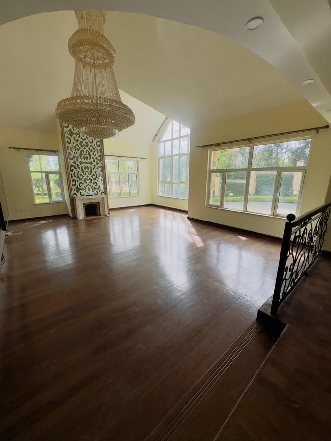 5 Bed House with En Suite at Mimosa Drive - 6