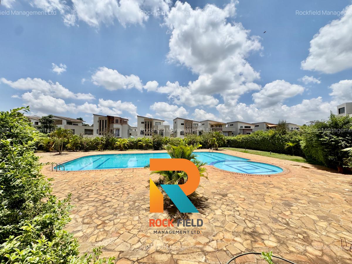 4 Bed Townhouse with En Suite in Runda - 1