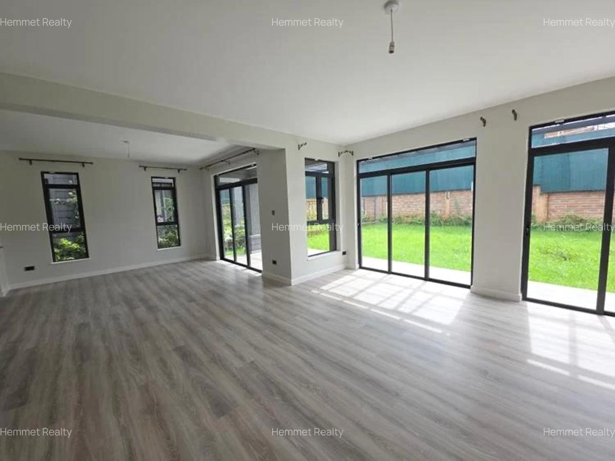 4 Bed Townhouse with En Suite in Runda - 6