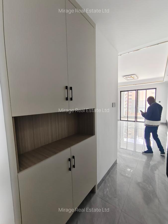 2 Bed Apartment with Swimming Pool in Kilimani - 4