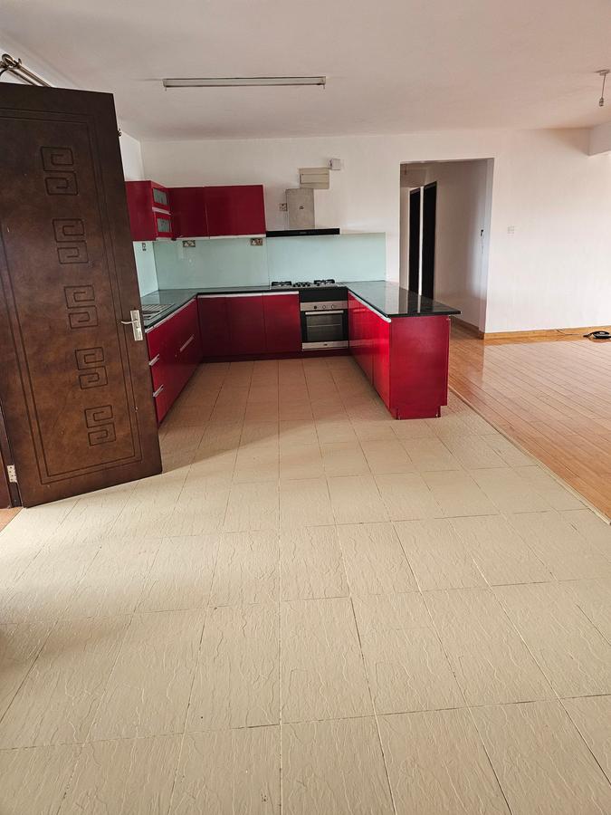 3 Bed Apartment with En Suite at Kilimani - 19