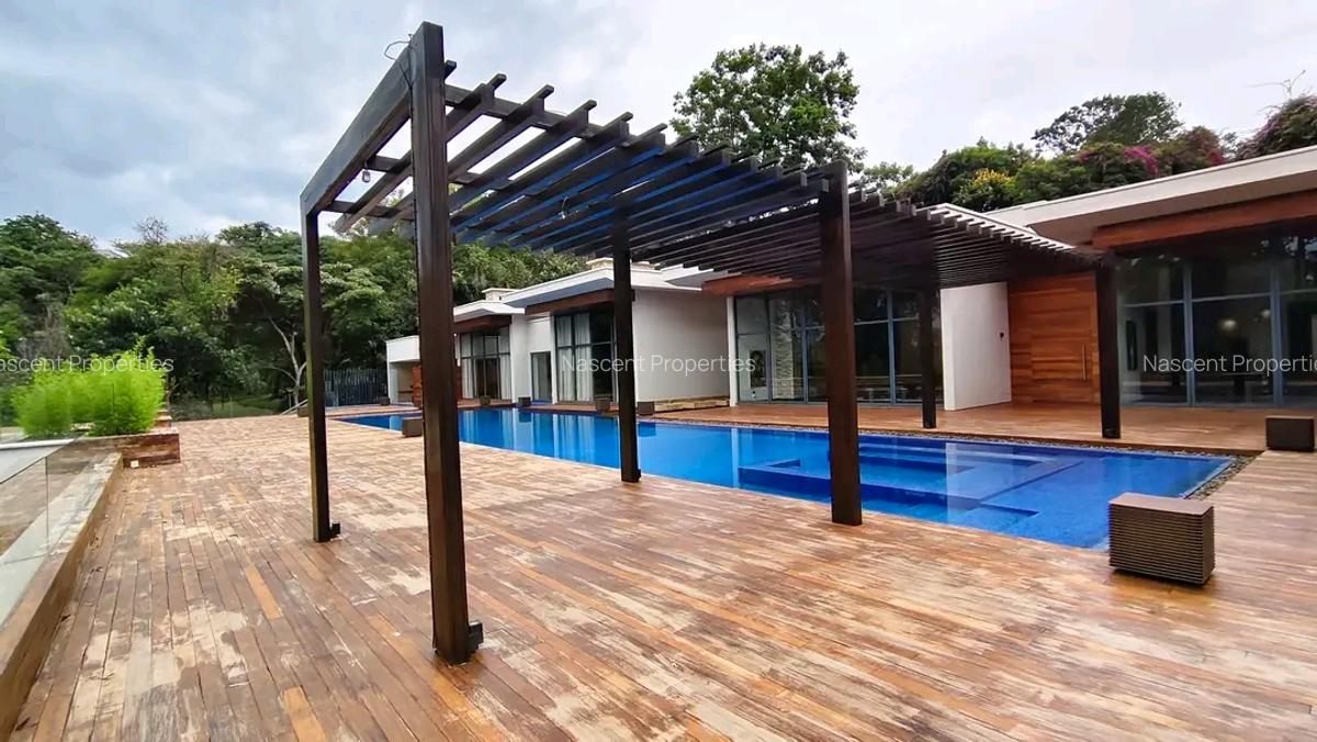 6 Bed House with En Suite in Loresho - 17