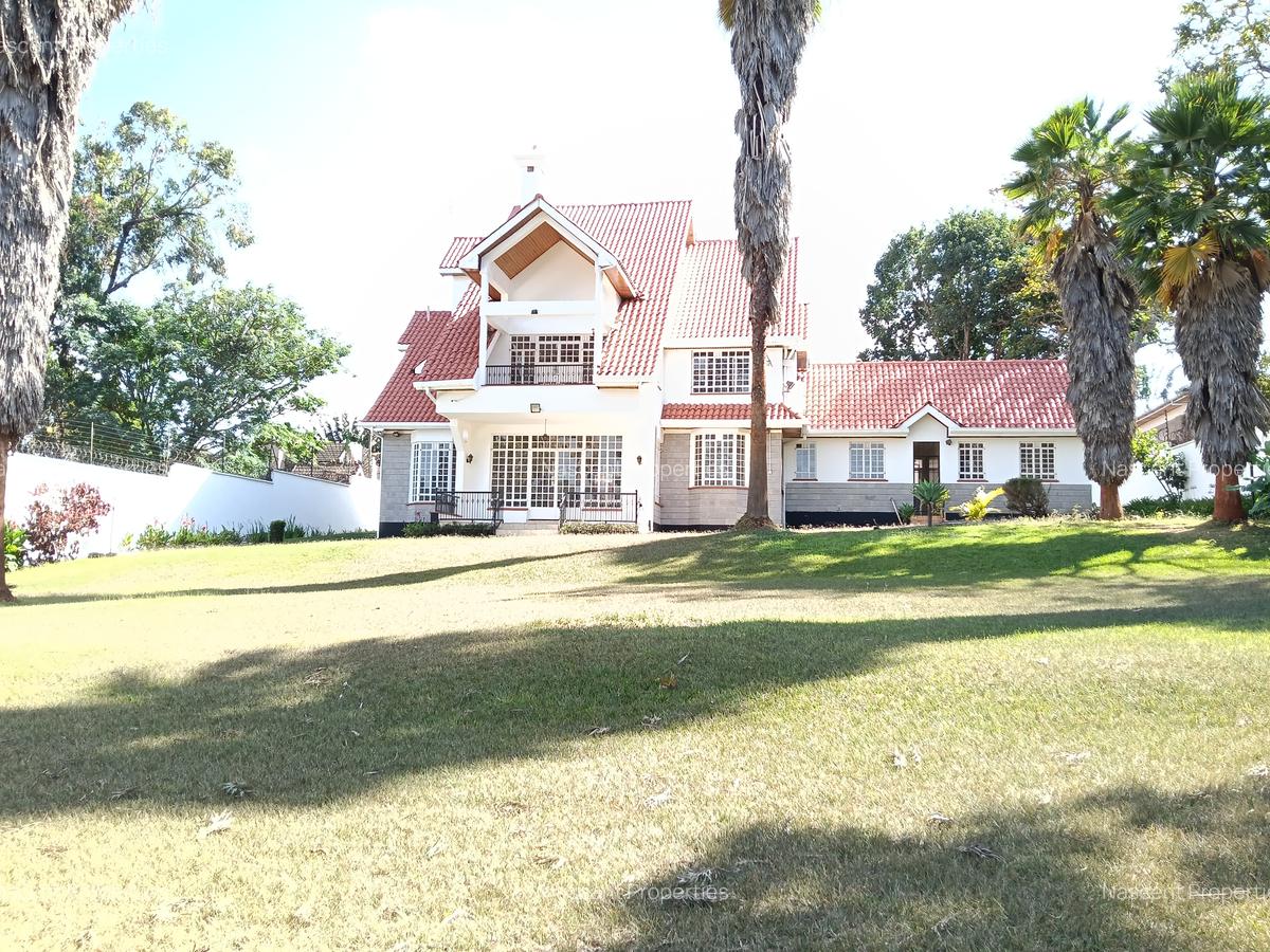 5 Bed House with En Suite at Mimosa - 12