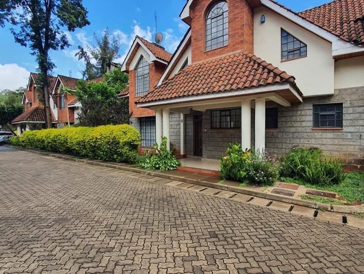 4 Bed Townhouse with En Suite in Lavington - 1