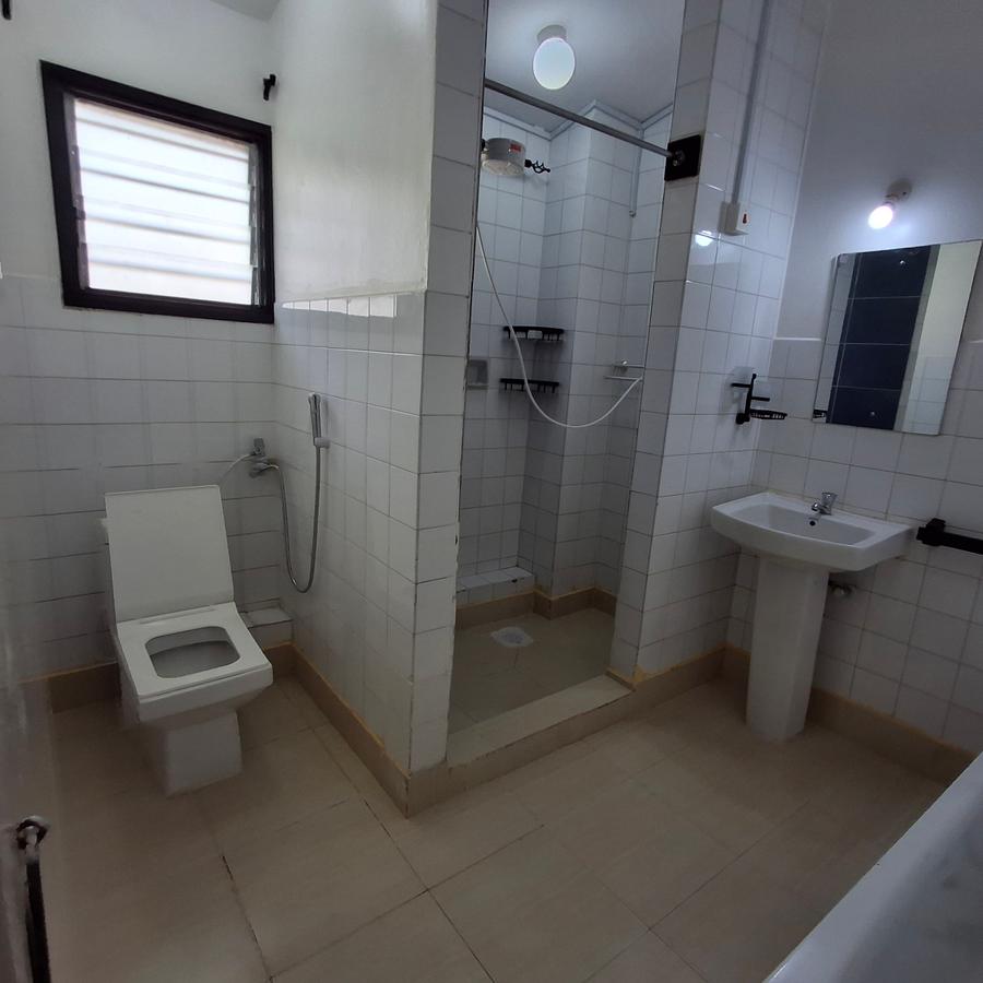 4 Bed Villa with En Suite at Nyali Mombasa - 17