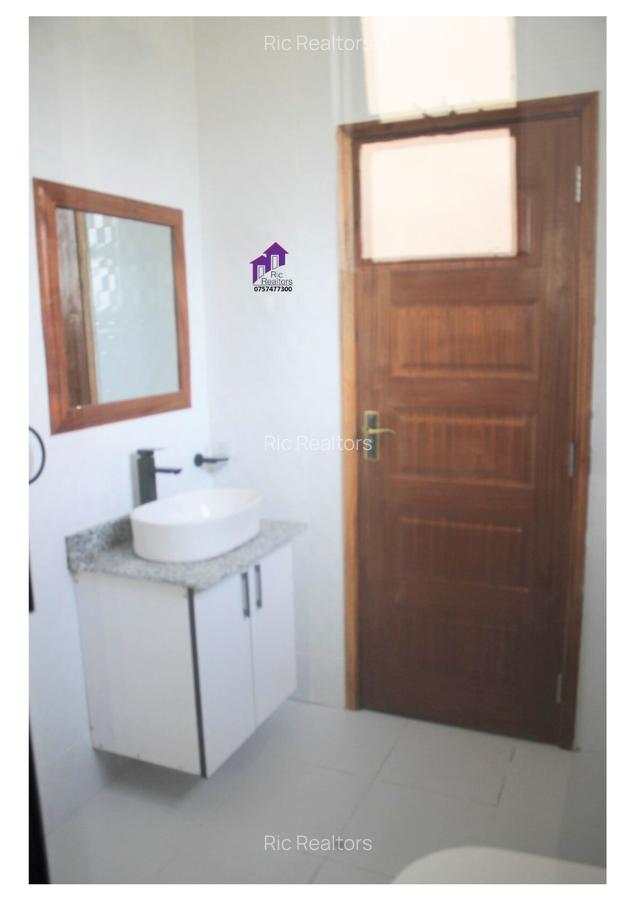 5 Bed Townhouse with En Suite in Ngong - 18