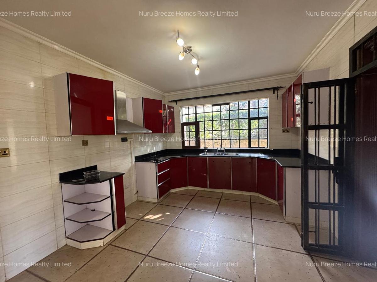 4 Bed Townhouse with En Suite in Kiambu Road - 3