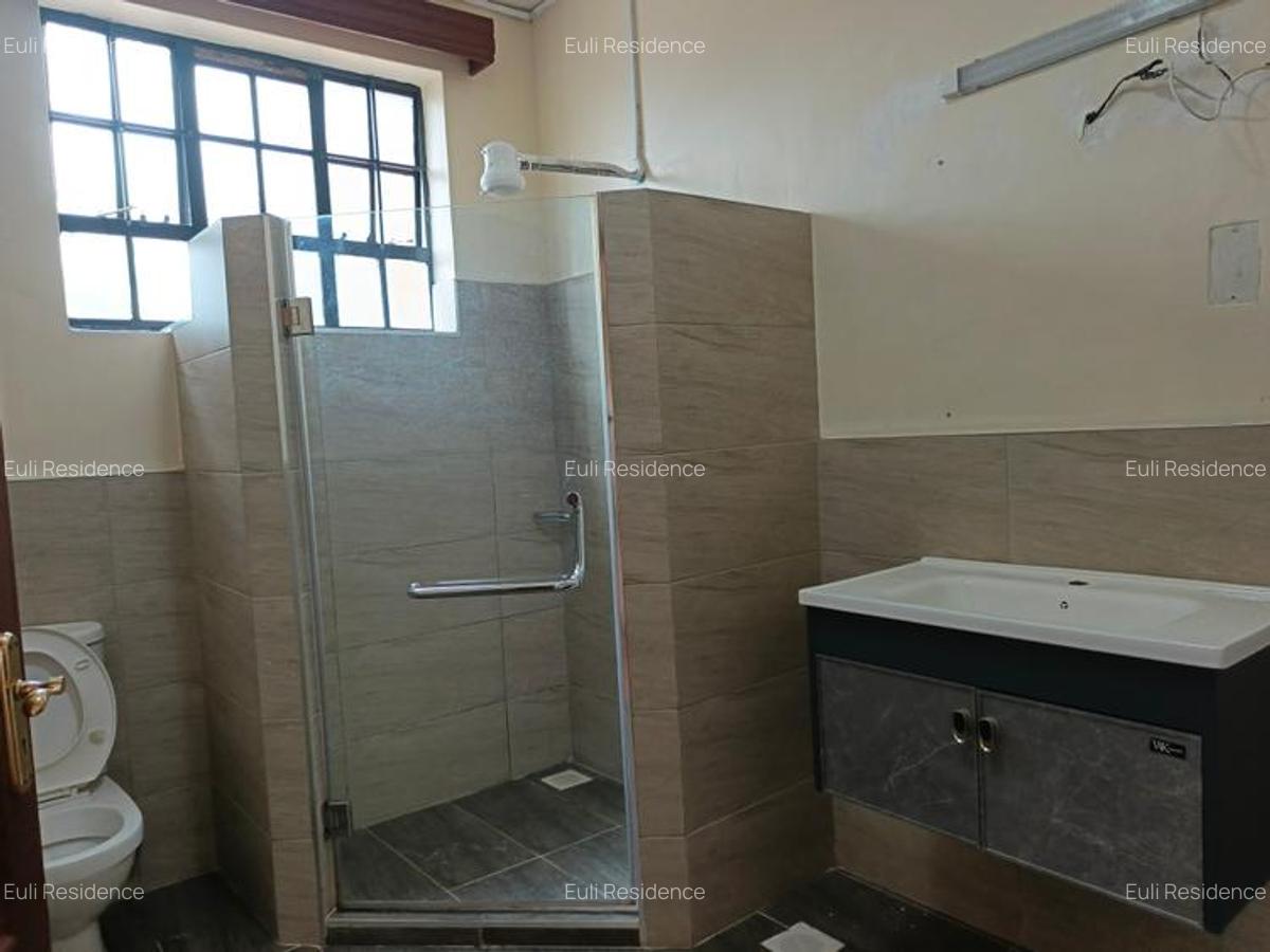 3 Bed Apartment with En Suite at Rhapta Rd - 17