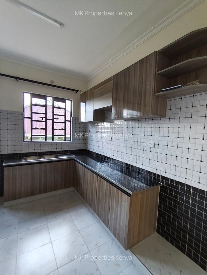 3 Bed House with En Suite at Oloosurutia - 6