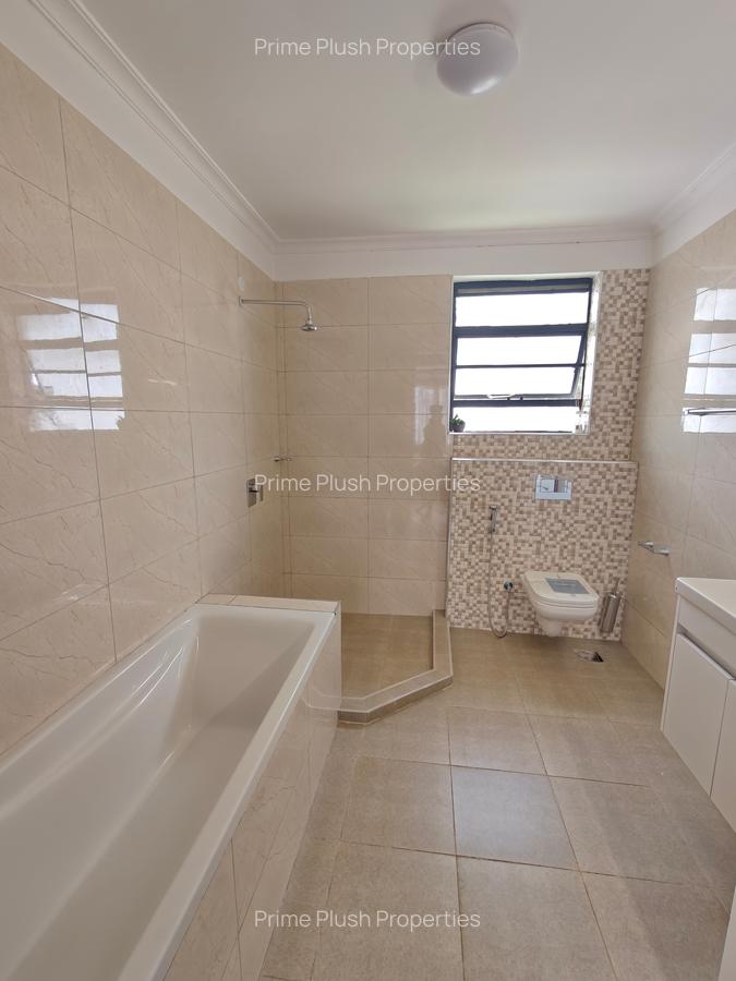 4 Bed House with En Suite in South C - 10