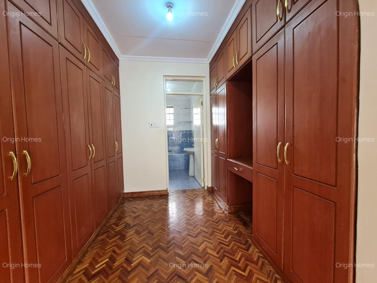 3 Bed Apartment with En Suite at Kilimani - 13