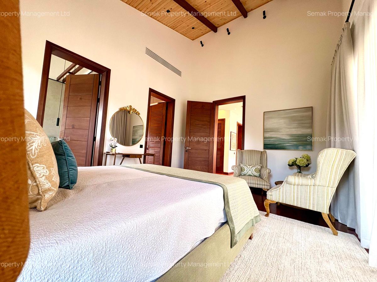 4 Bed Villa with En Suite at Tala Road - 13